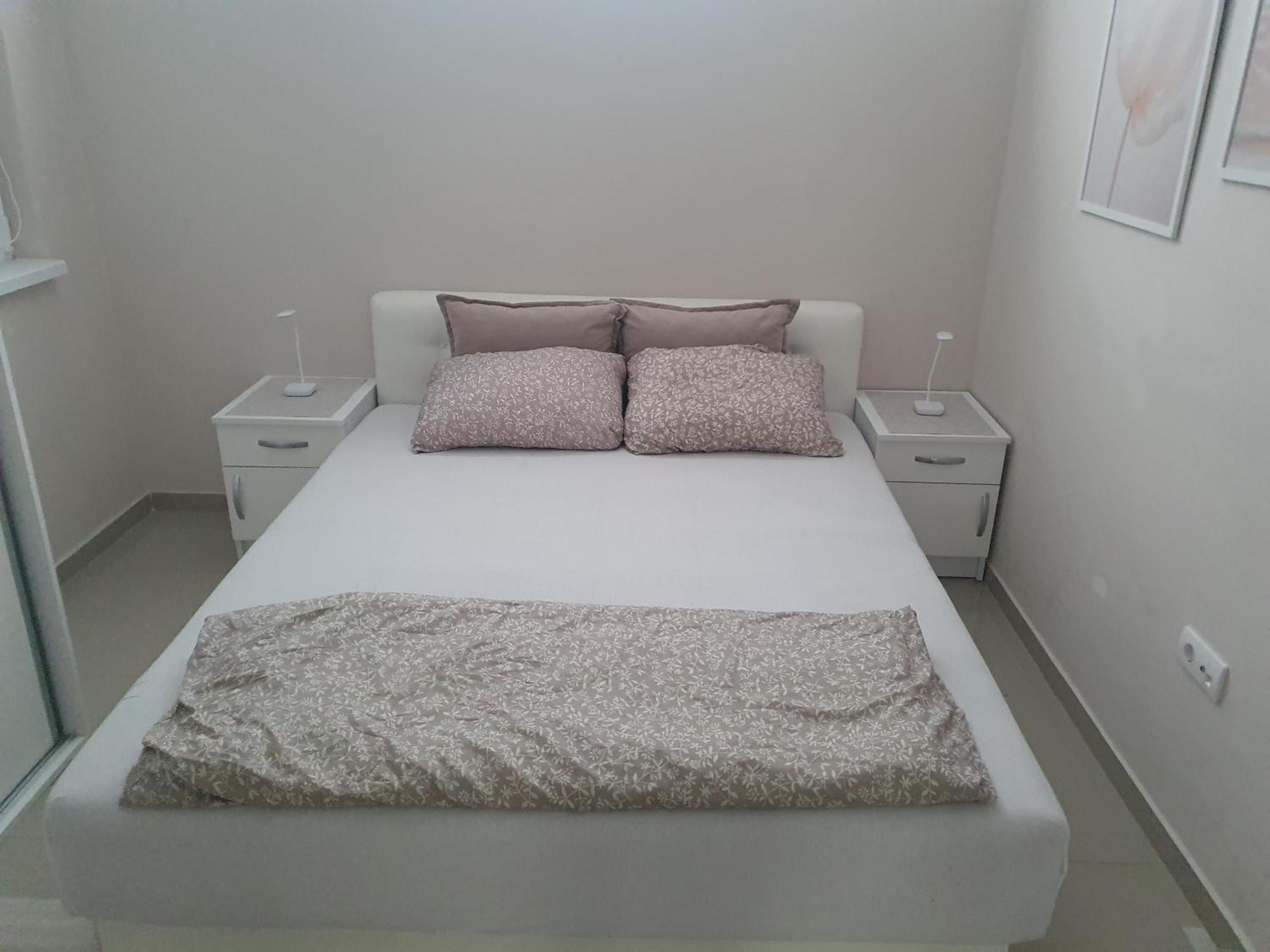 Lux Trosoban Apartment *